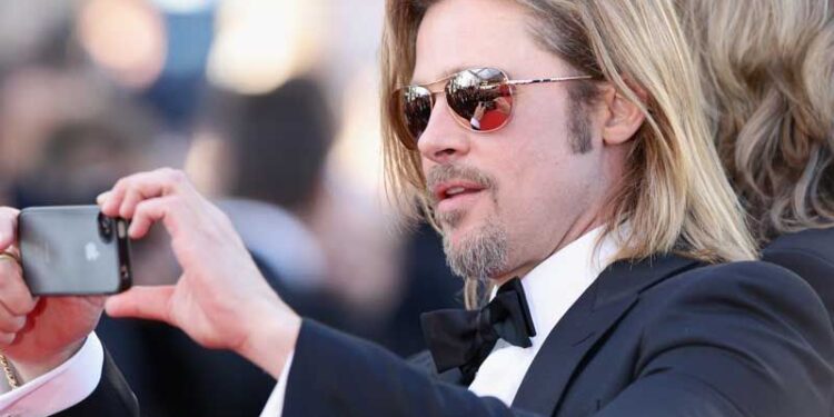 You’re a Brad Pitt fan if you got an iPhone 8 Plus!
